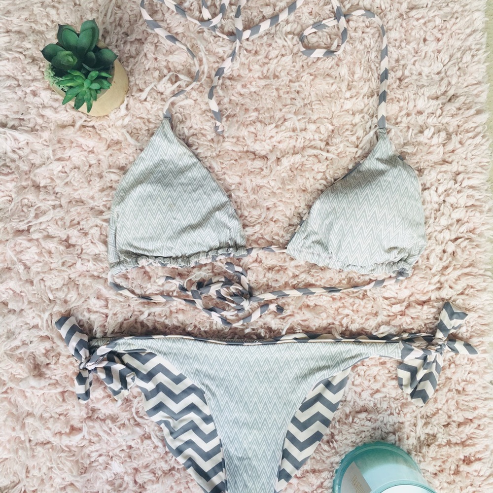 Reversible bikini - Picture 2 of 2